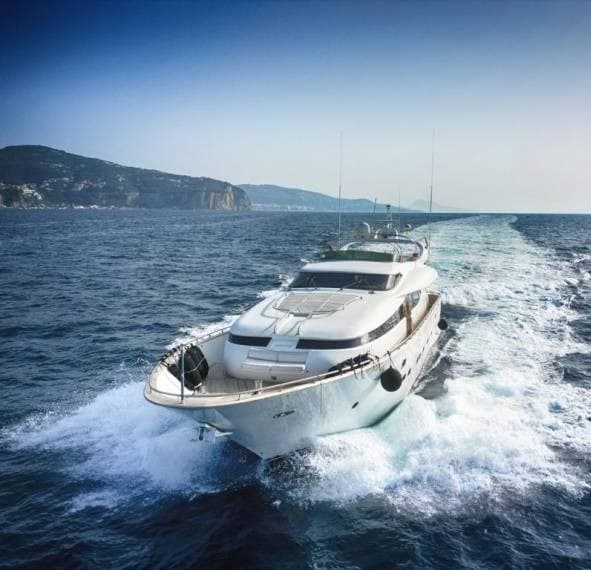 Fipa Maiora 29 Dp - Deck View Fipa Maiora 29 Dp - Deck View