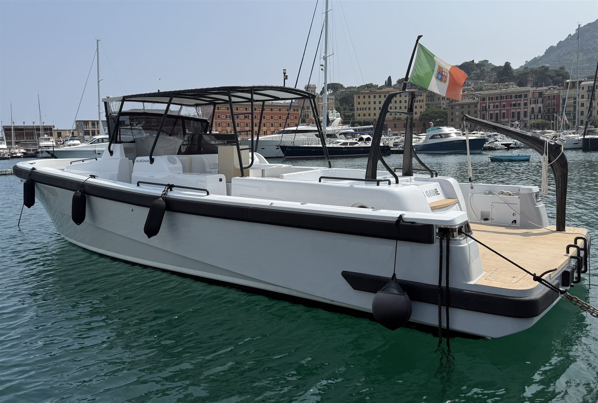 Bluegame Bluegame 47 - Main View Bluegame Bluegame 47 - Main View