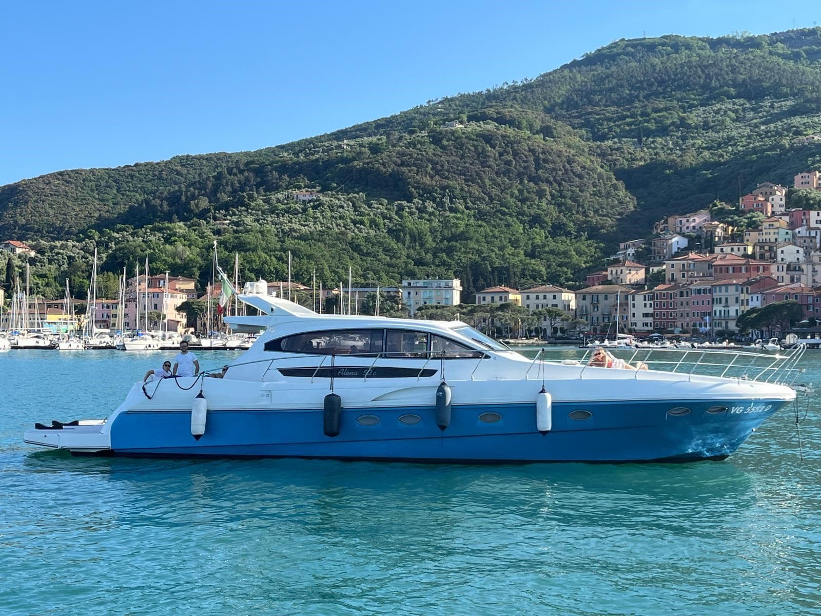 Innovazioni e Progetti Alena 52 Coupe' - Interior View Innovazioni e Progetti Alena 52 Coupe' - Interior View