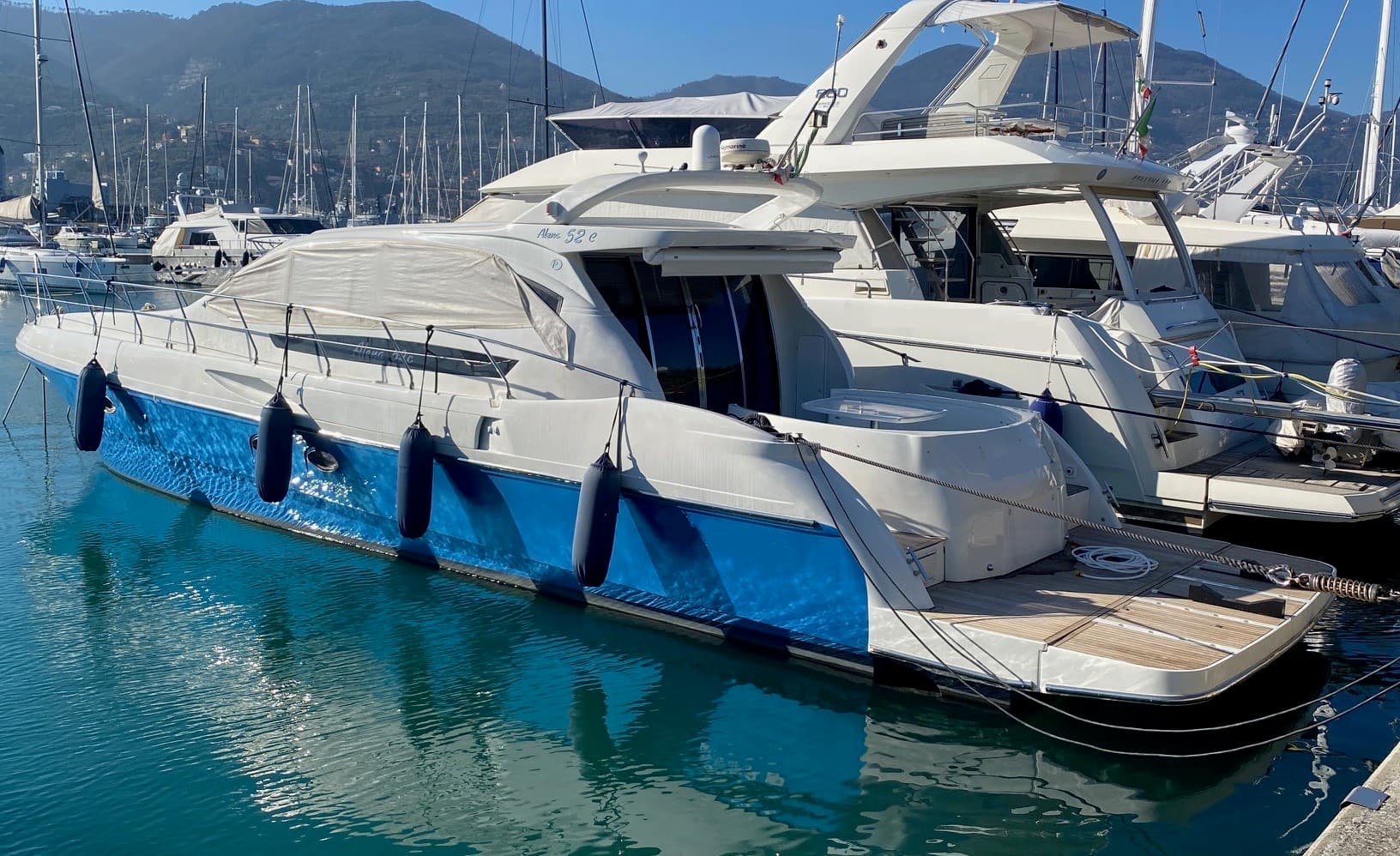 Innovazioni e Progetti Alena 52 Coupe' - Deck View Innovazioni e Progetti Alena 52 Coupe' - Deck View