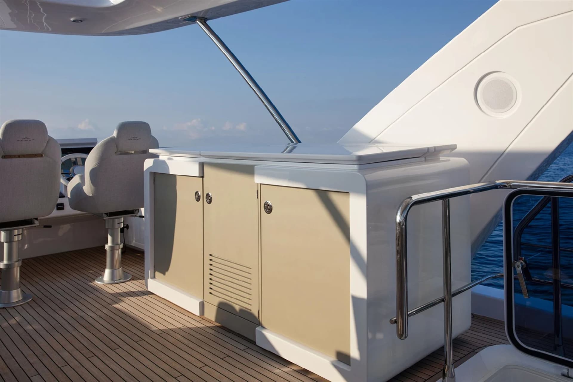 Azimut 72 Flybridge MY usato - foto hero 10