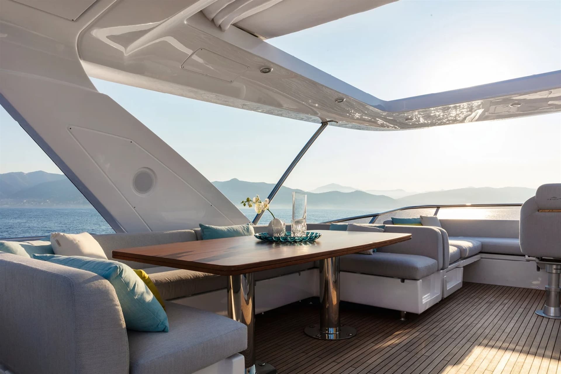 Azimut 72 Flybridge MY usato - foto hero 7
