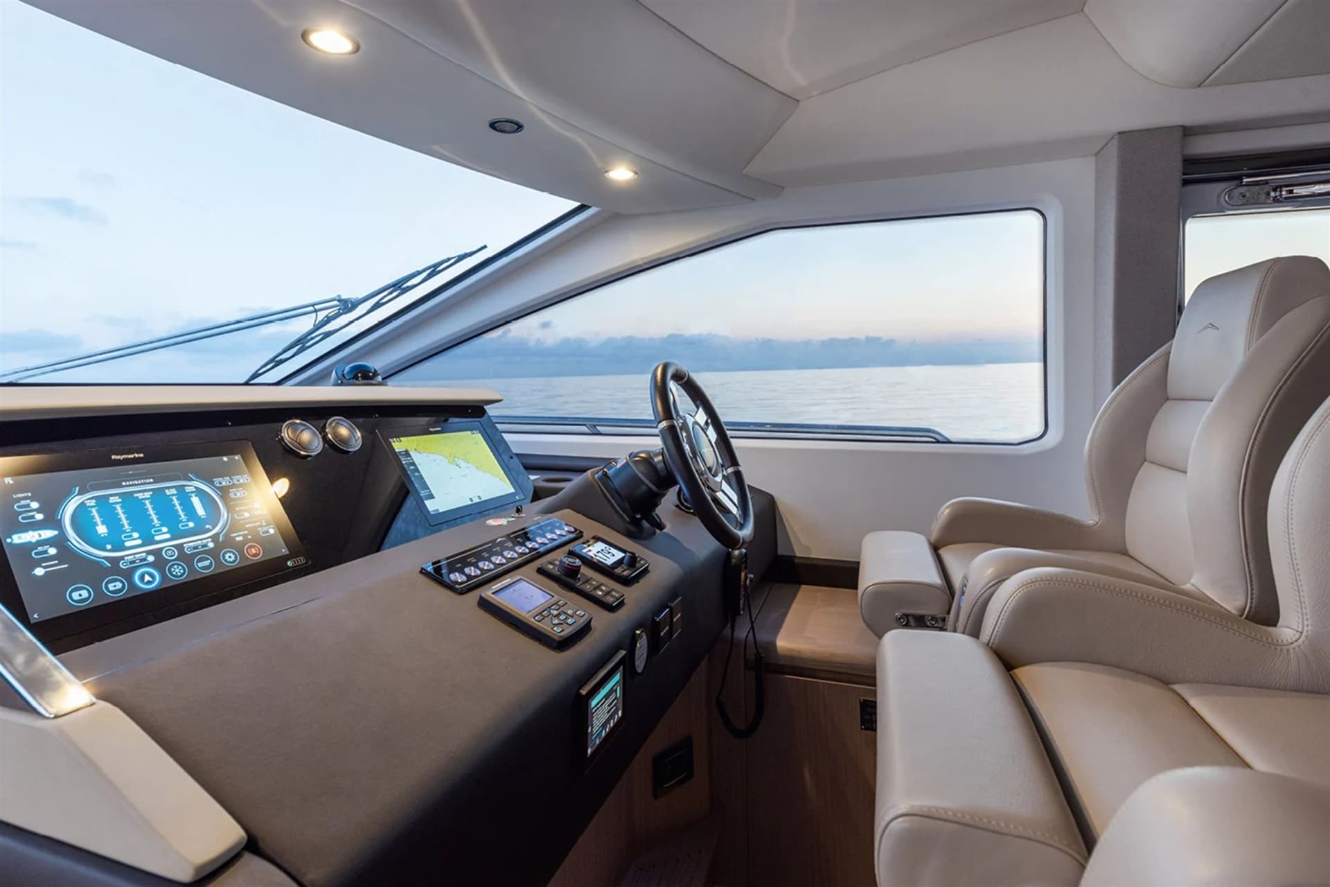 Azimut 72 Flybridge MY usato - foto hero 18