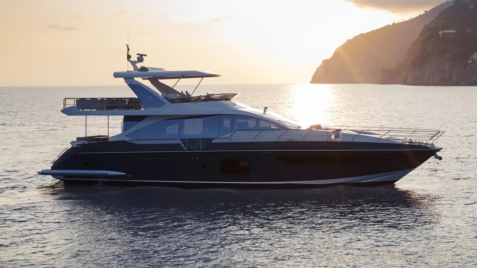 Azimut 72 Flybridge MY usato - vista principale