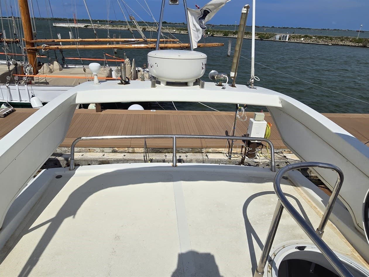 Intermare Intermare 43 - Deck View Intermare Intermare 43 - Deck View