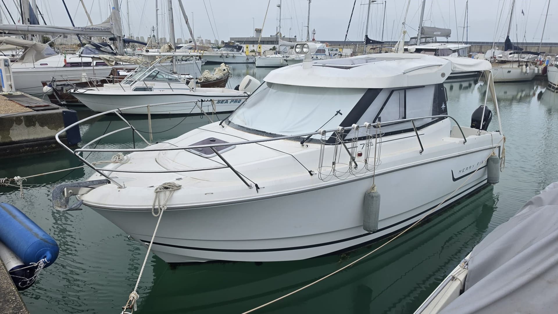 Jeanneau Merry Fisher 755 used - detail 4