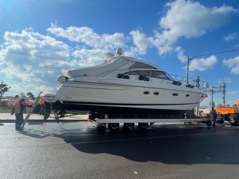 Princess Yachts V 48 used - detail 4