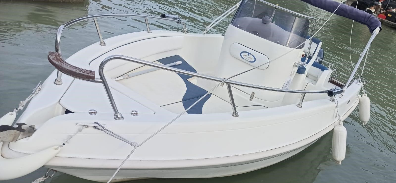 Bluline 19 used - detail 1