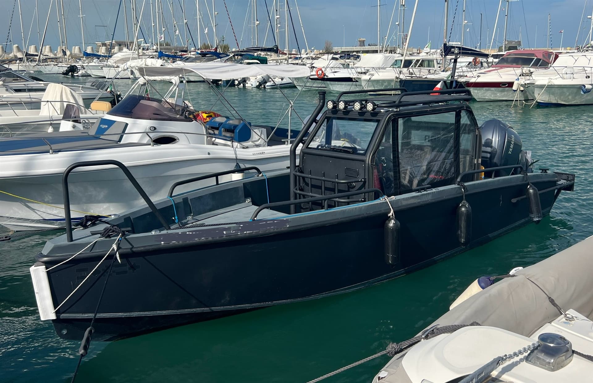 Xo Boats Dfndr 8 - Detail View 1 Xo Boats Dfndr 8 - Detail View 1