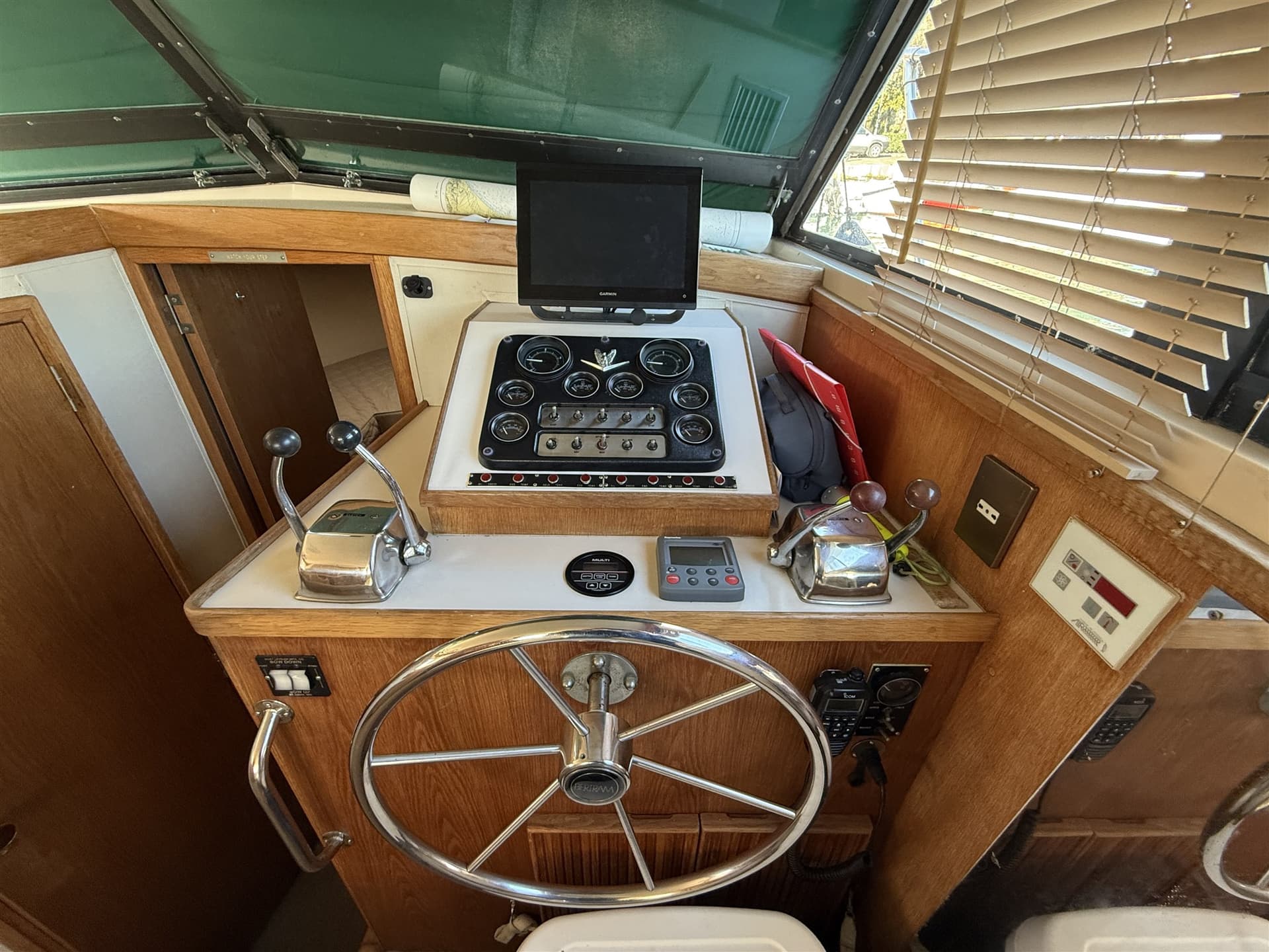 Bertram Yacht 33 sport fisherman usato - foto hero 19