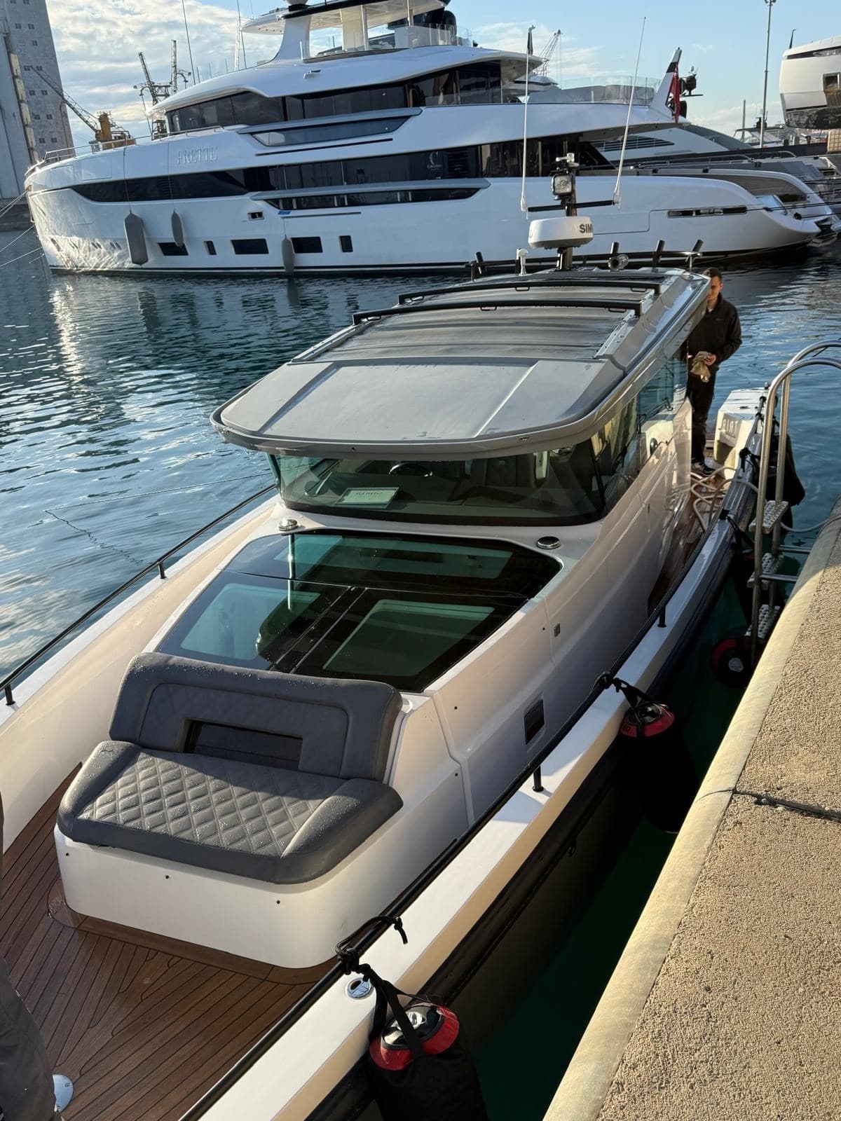 Axopar 37 XC Cross Cabin usato - foto hero 15
