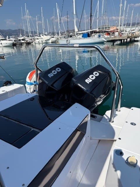Axopar 28 Cross Cabin usato - foto hero 17