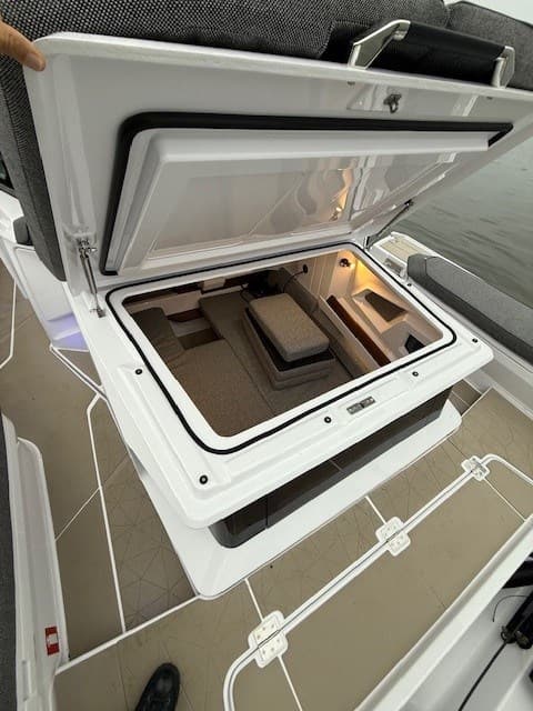 Axopar 38 Cross Cabin gebraucht - Hauptbild 22