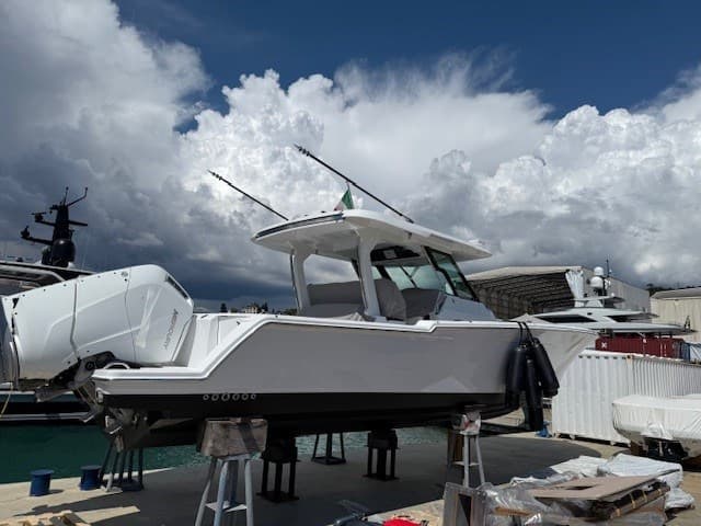 Bertram Yacht 39 cc usato - foto hero 6