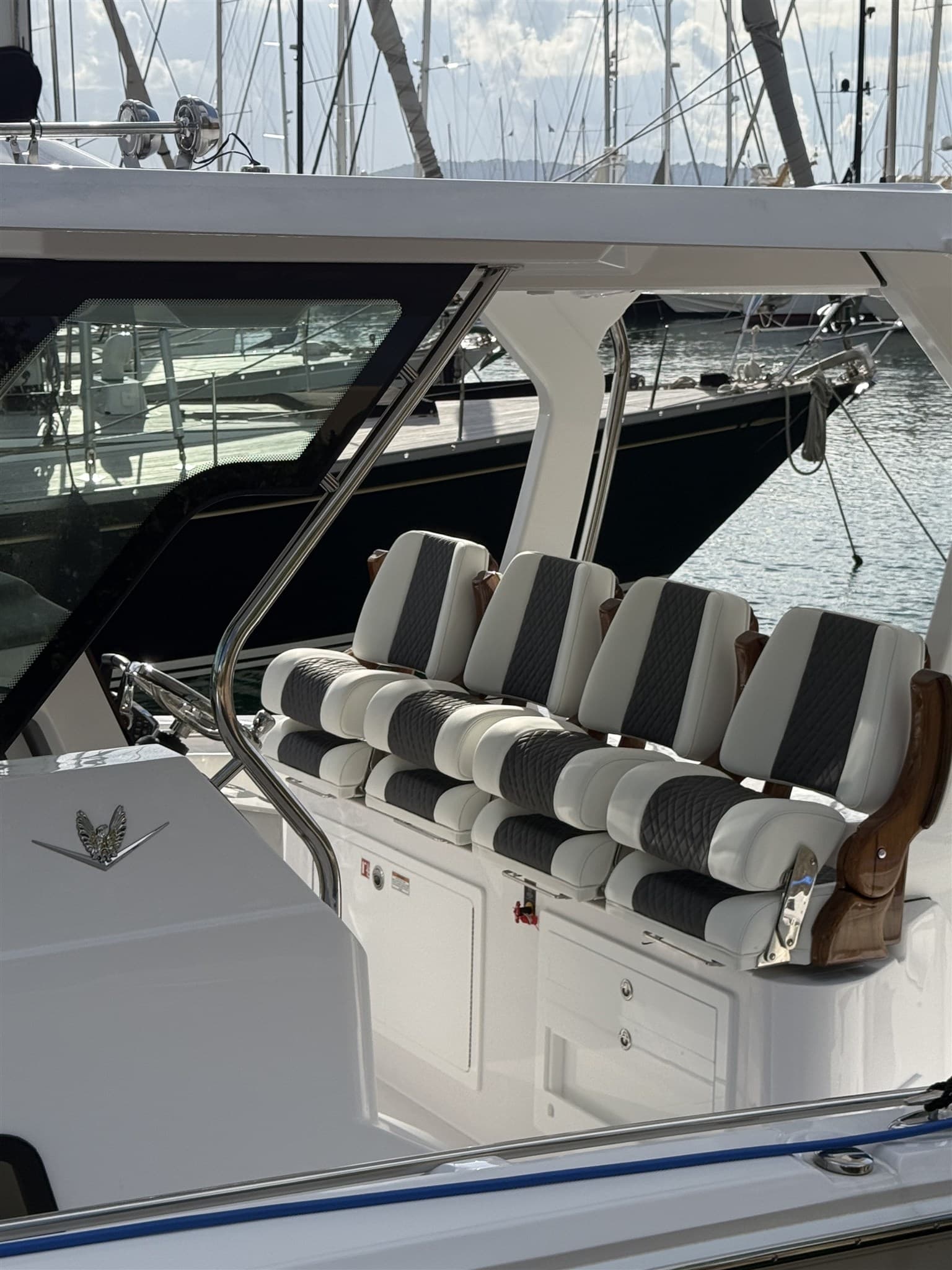 Bertram Yacht 39 Cc - Interior View Bertram Yacht 39 Cc - Interior View