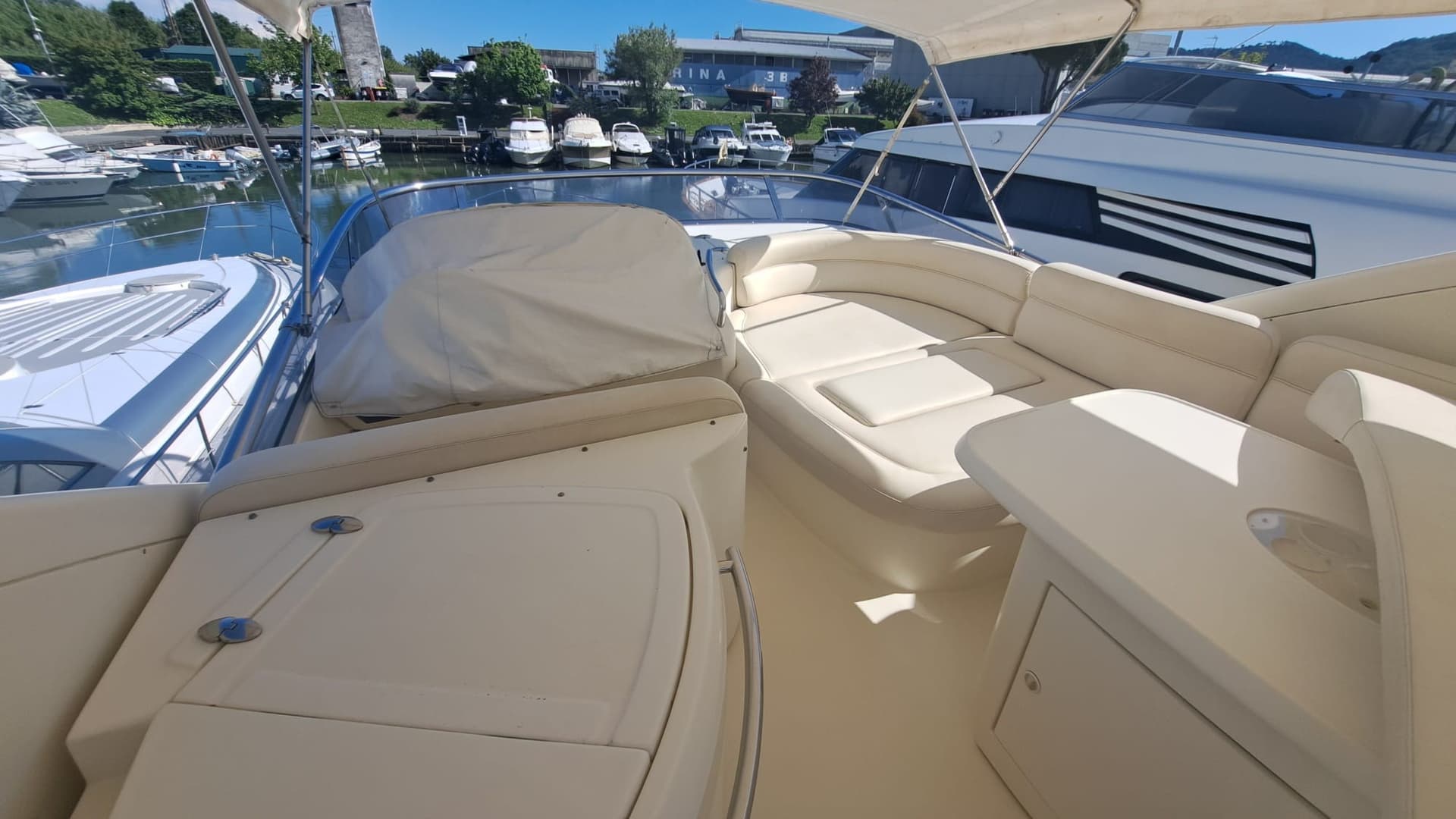 Azimut Az 62 Fly Evolution gebraucht - Detail 2