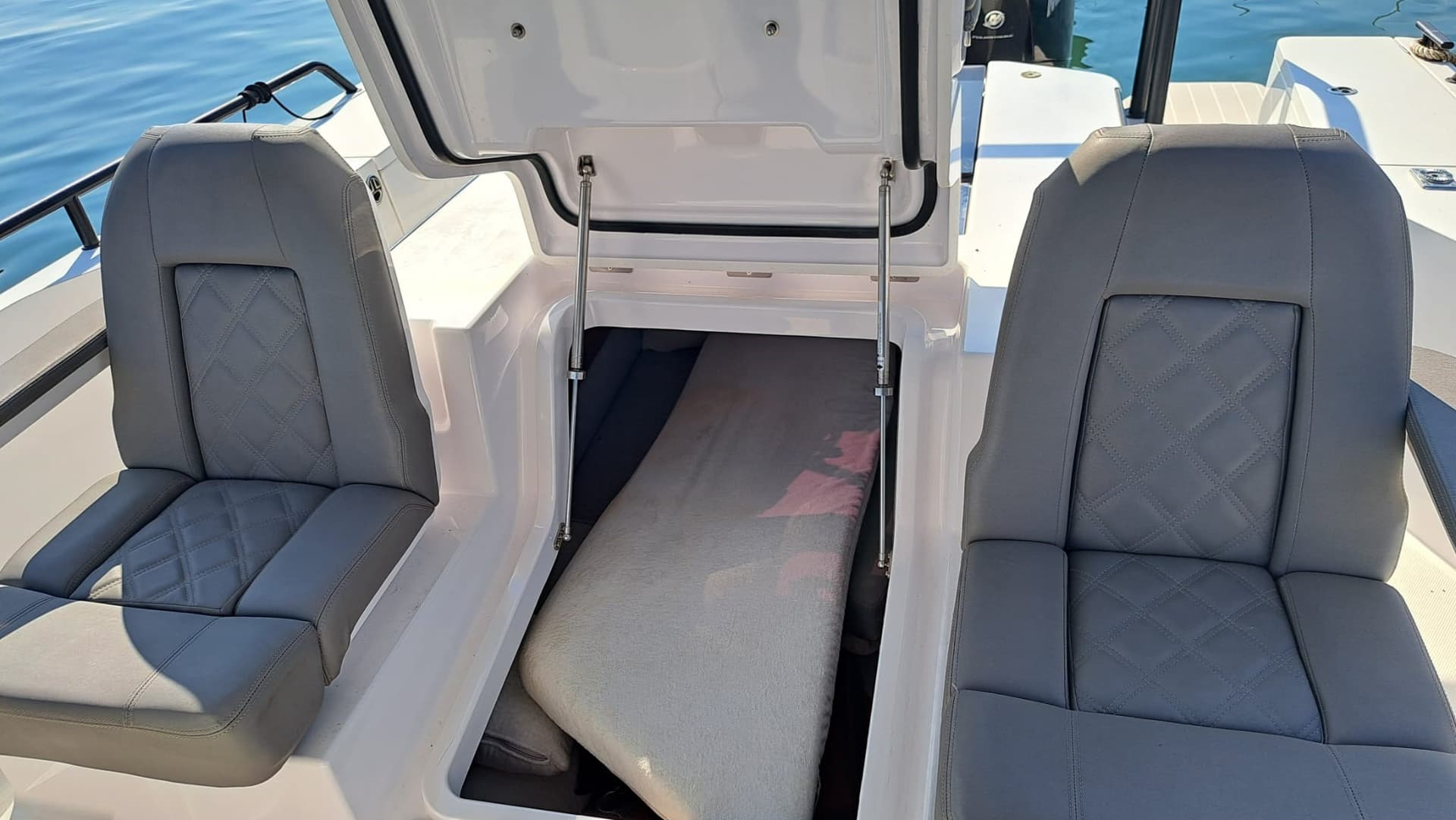Axopar Boats OY 28 T Top gebraucht - Hauptbild 7