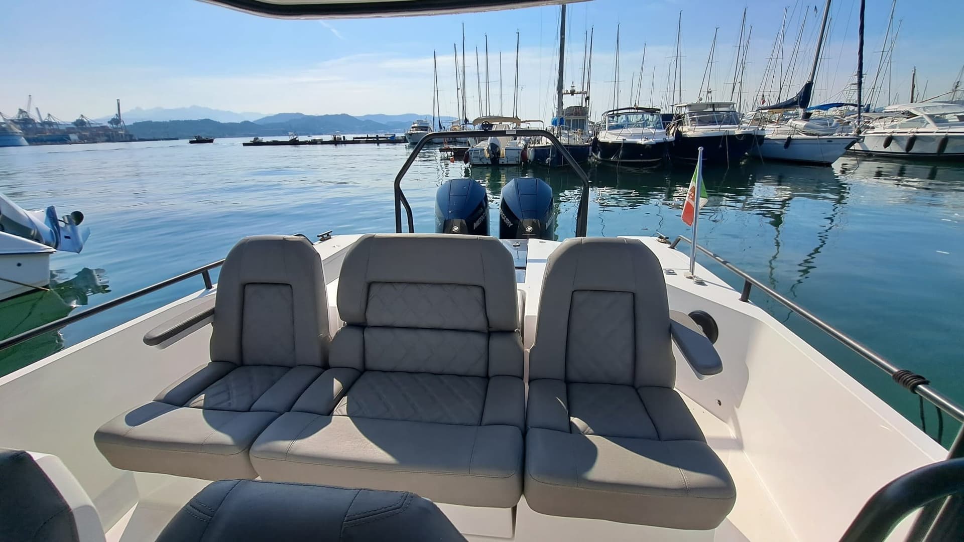 Axopar Boats OY 28 T Top gebraucht - Hauptbild 8