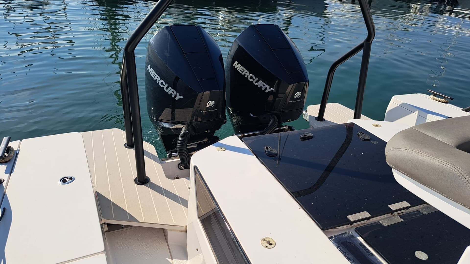 Axopar Boats OY 28 T Top gebraucht - Hauptbild 5