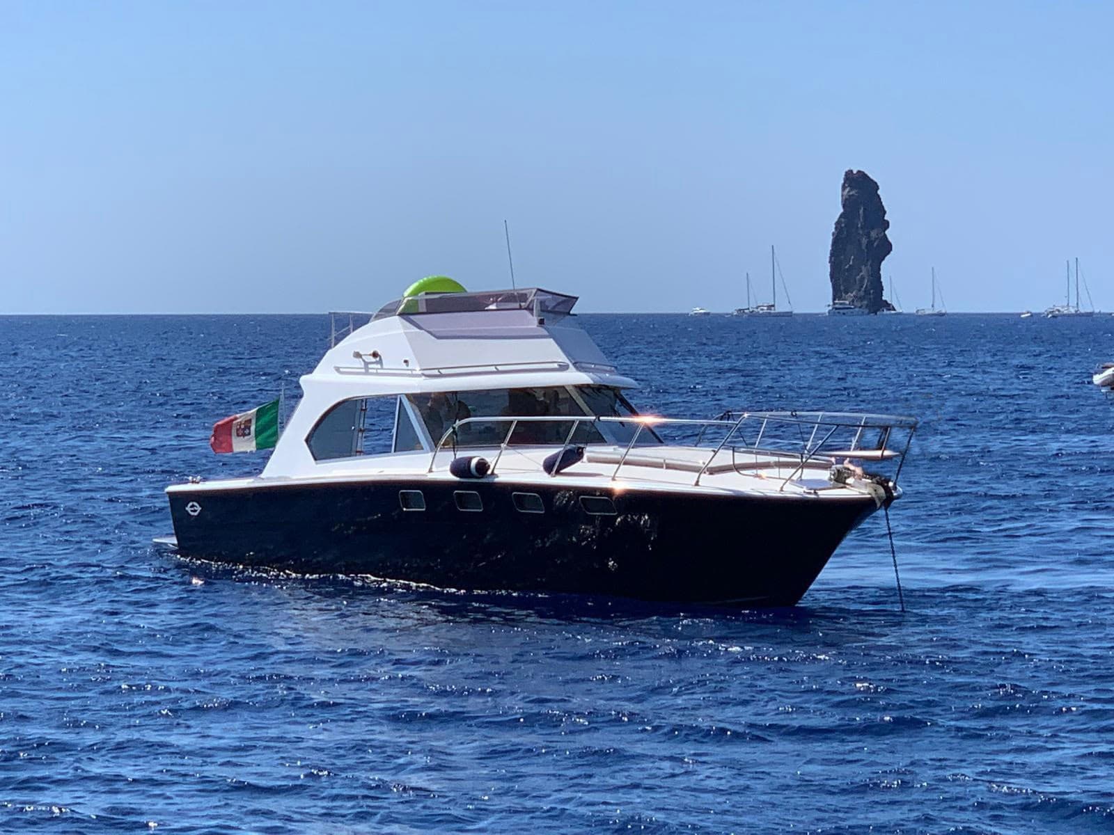 Magnum Marine 38 Sport Fisherman - Main View Magnum Marine 38 Sport Fisherman - Main View