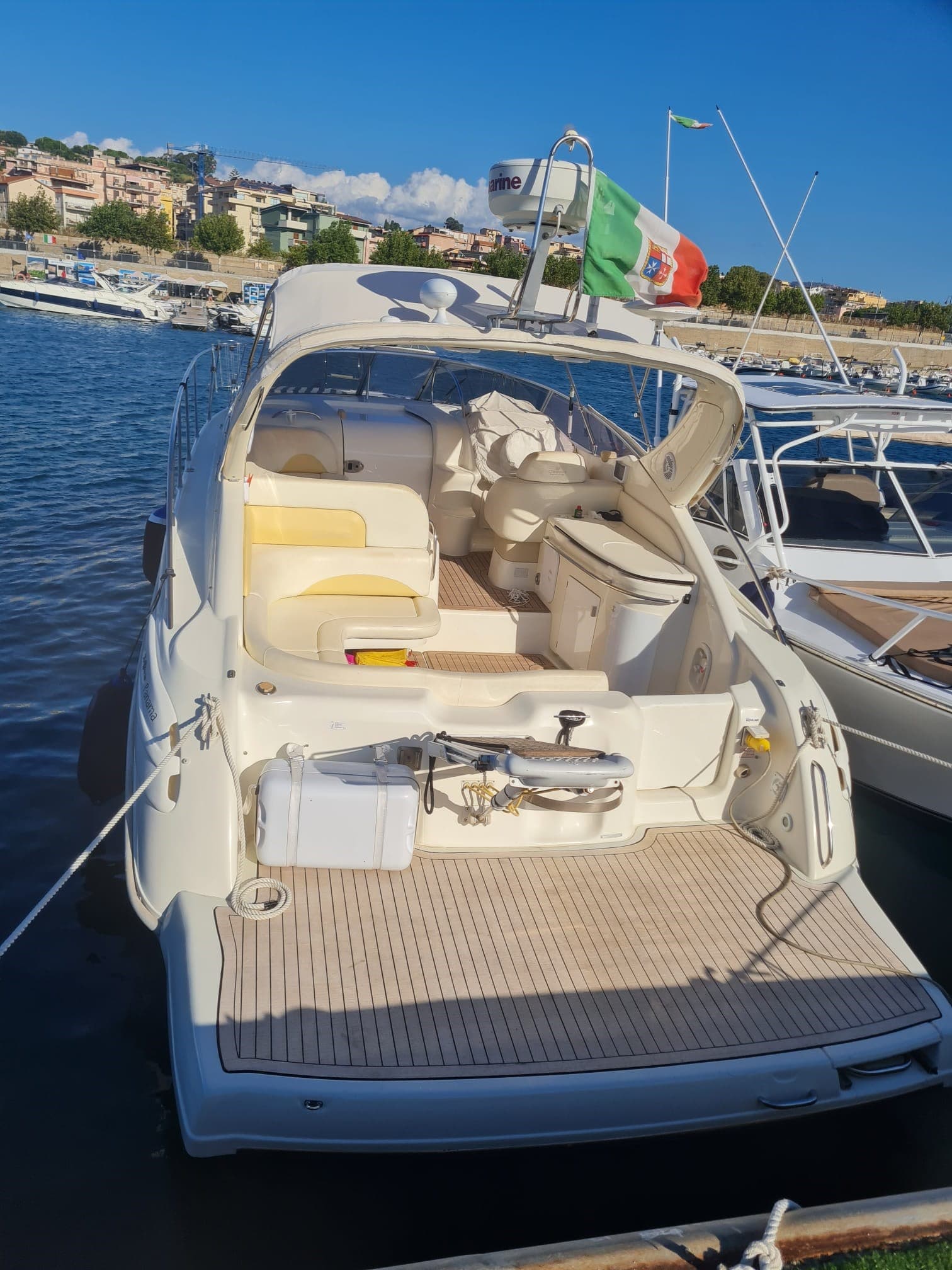 Cranchi 34 Zaffiro - Detail View 1 Cranchi 34 Zaffiro - Detail View 1