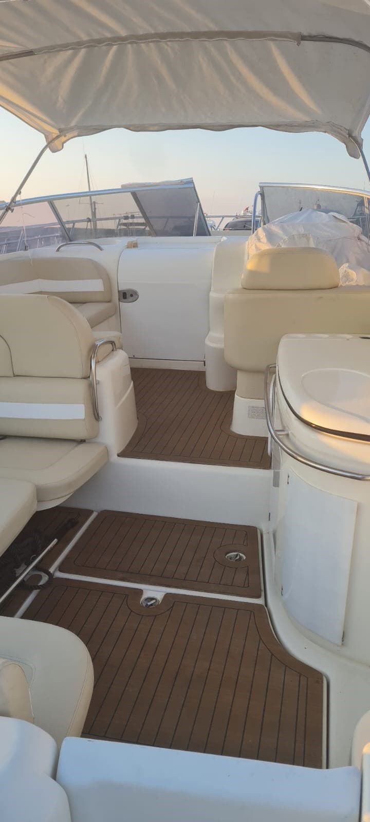 Cranchi 34 Zaffiro - Deck View Cranchi 34 Zaffiro - Deck View