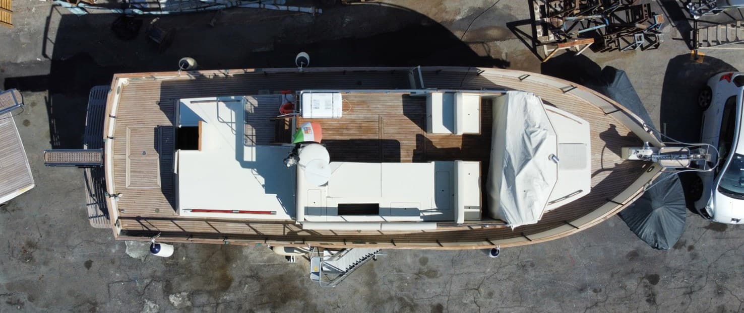 Grand Banks 42 - Detail View 1 Grand Banks 42 - Detail View 1