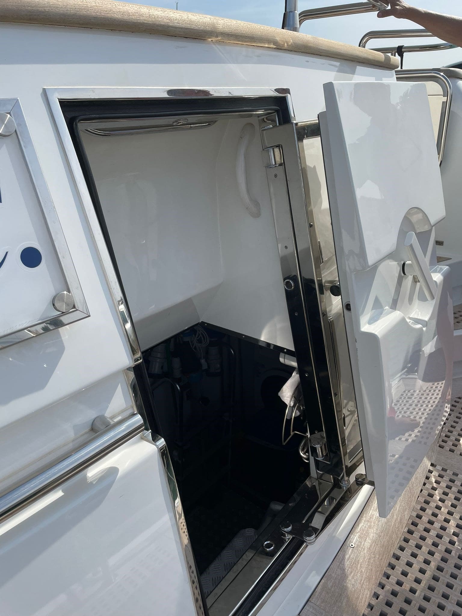 Sanlorenzo 82 - Detail View 1 Sanlorenzo 82 - Detail View 1