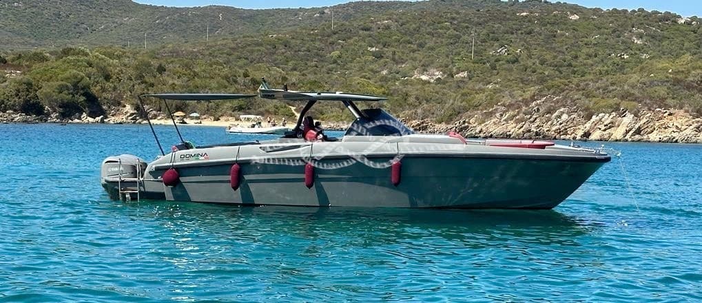 Domina 42 Walkaround - Main View Domina 42 Walkaround - Main View