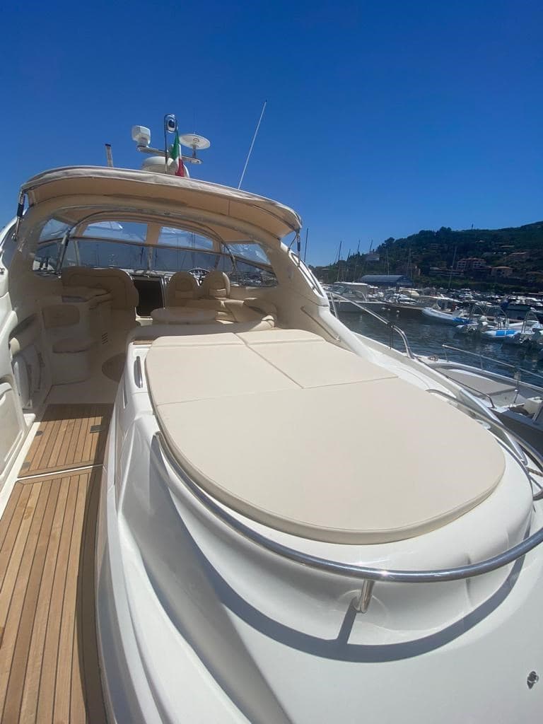 Cranchi 50 Mediterranee - Interior View Cranchi 50 Mediterranee - Interior View