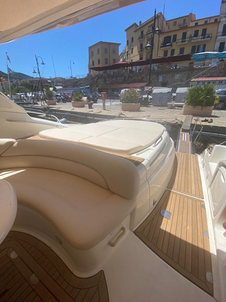 Cranchi 50 Mediterranee - Deck View Cranchi 50 Mediterranee - Deck View