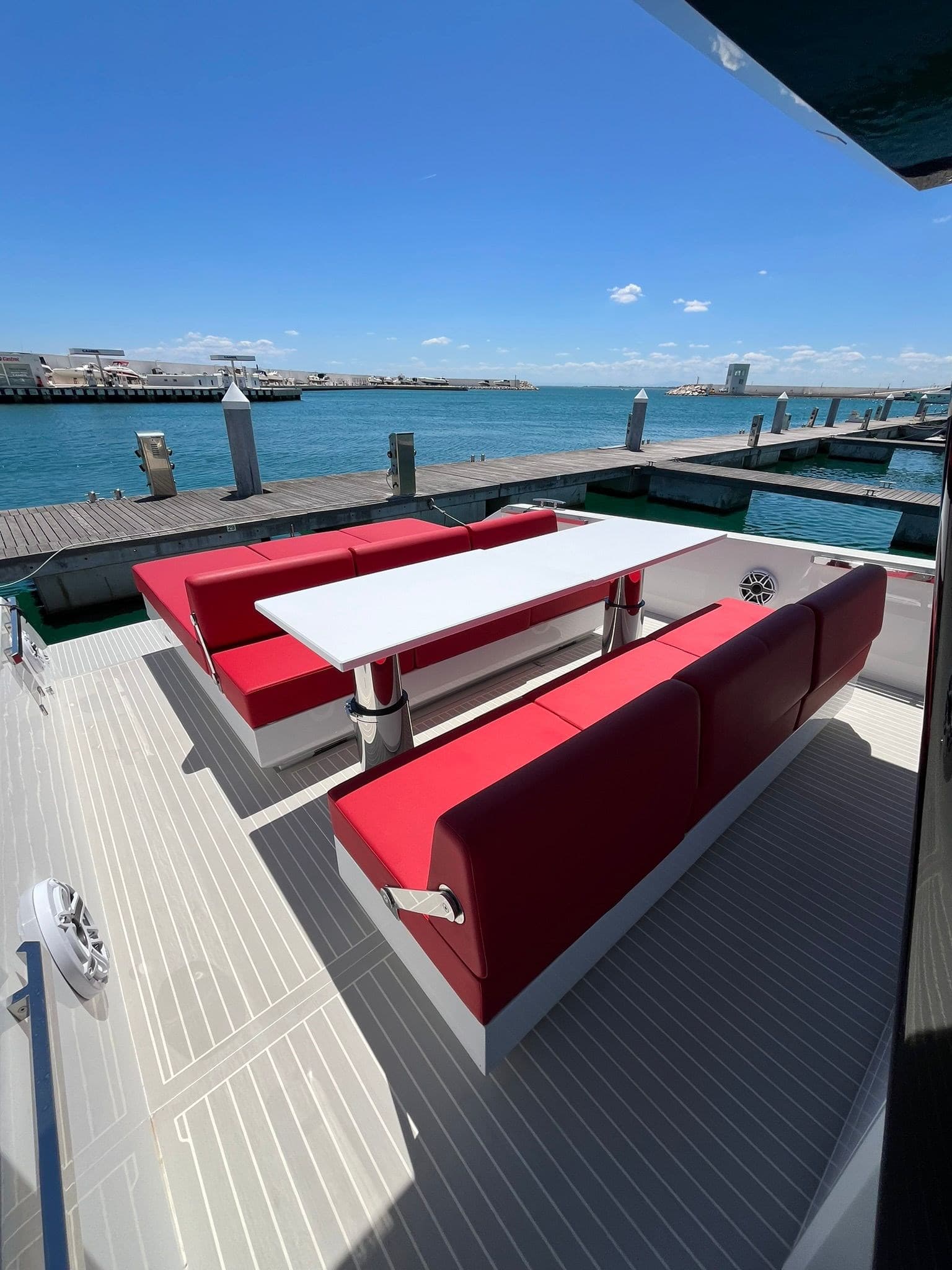 Fiart Mare 43 Seawalker - Detail View 1 Fiart Mare 43 Seawalker - Detail View 1