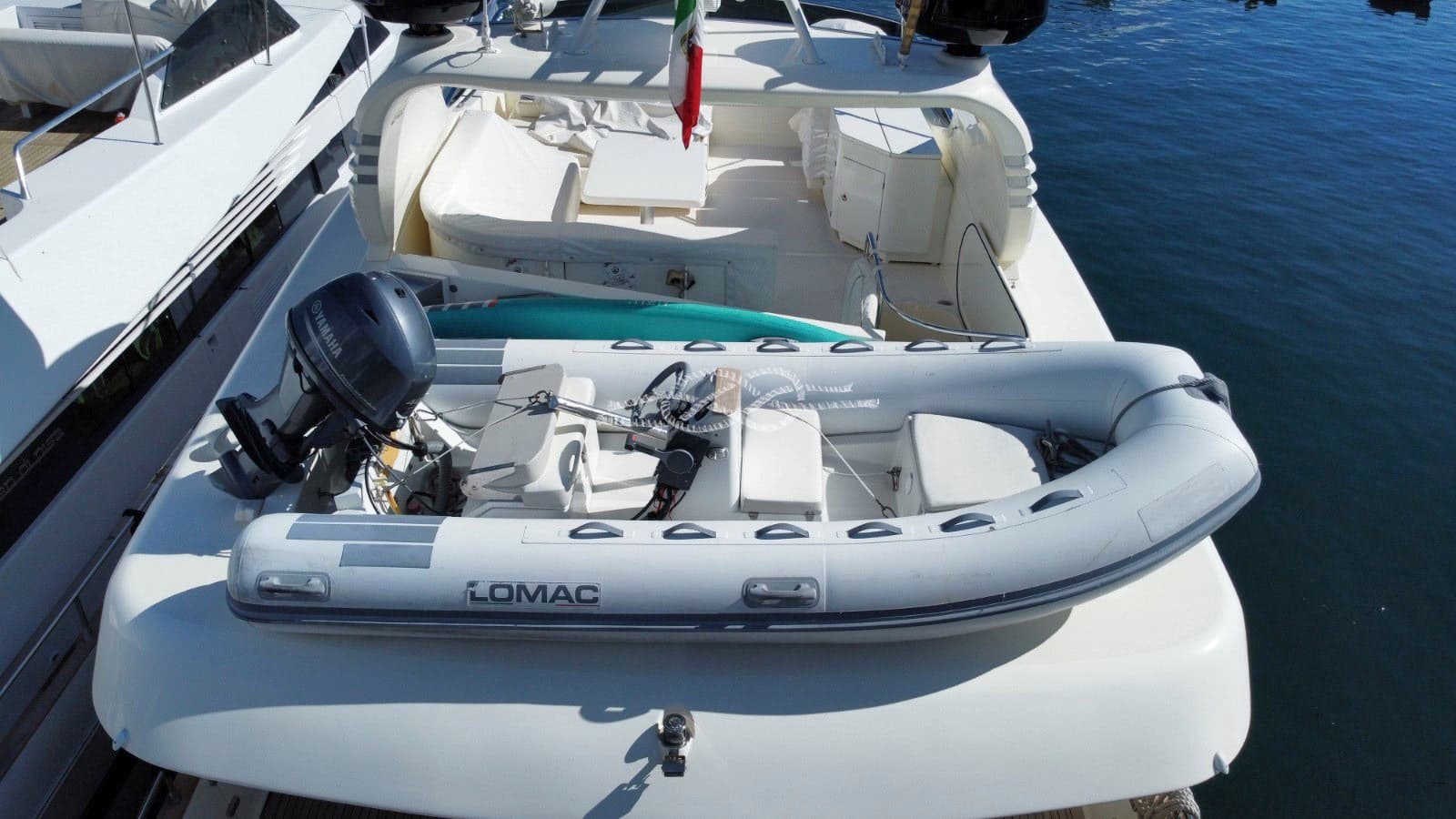 Canados Canados 72 - Interior View Canados Canados 72 - Interior View