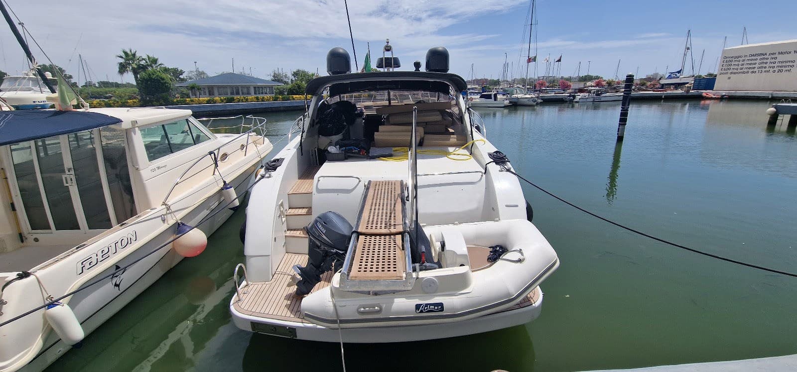 Rizzardi Rizzardi 50 Top Line - Detail View 1 Rizzardi Rizzardi 50 Top Line - Detail View 1