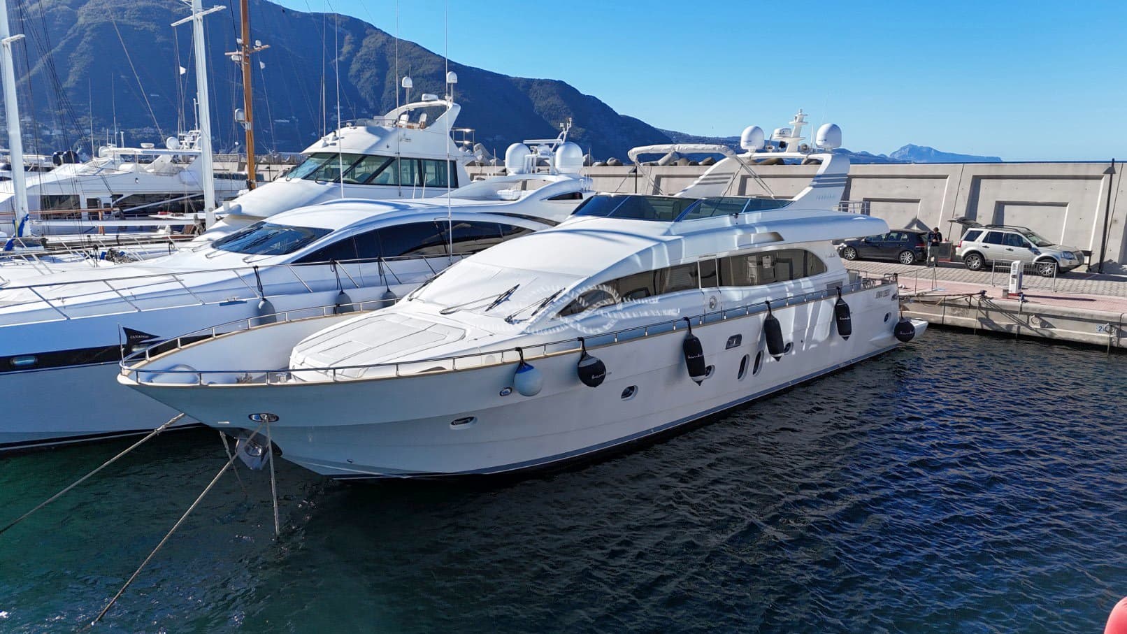 Canados Canados 76 - Main View Canados Canados 76 - Main View