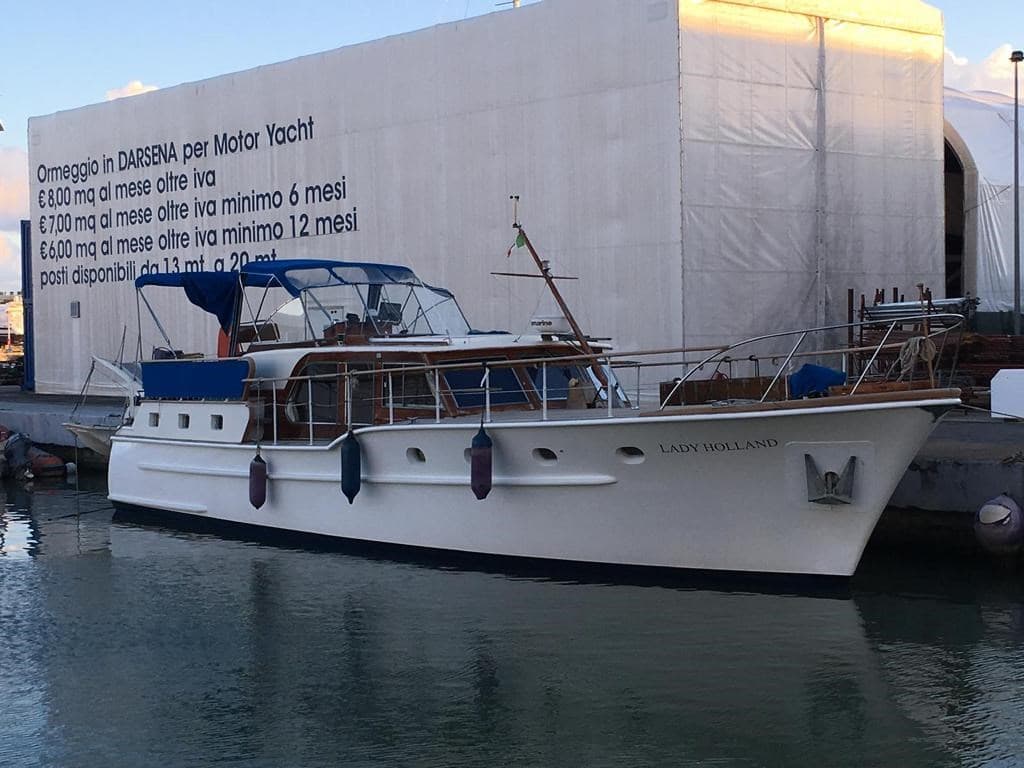 Feadship Van Lent & Zoonen 52' - Main View Feadship Van Lent & Zoonen 52' - Main View