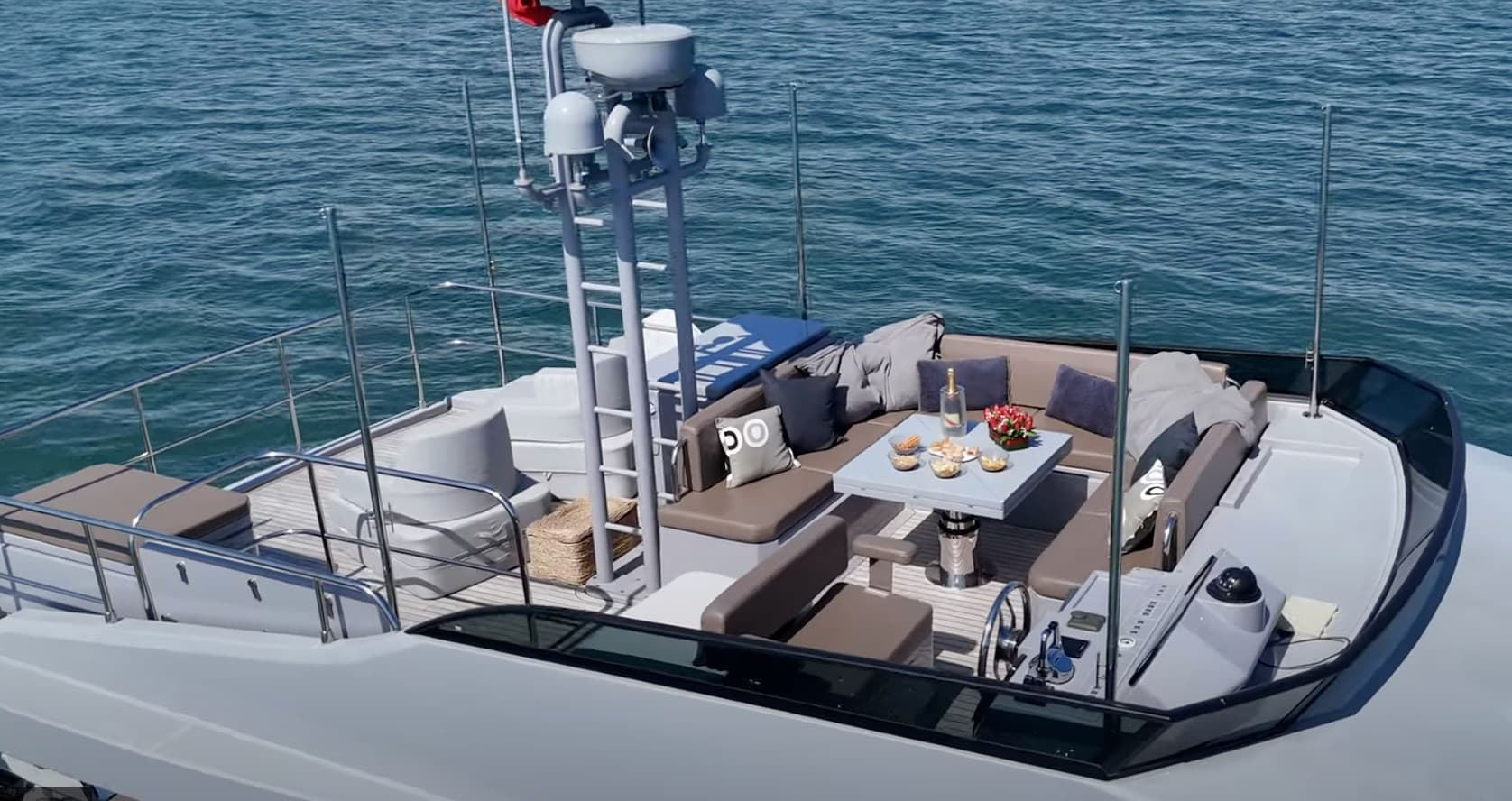 Sundeck Yachts 550 gebraucht - Detail 4