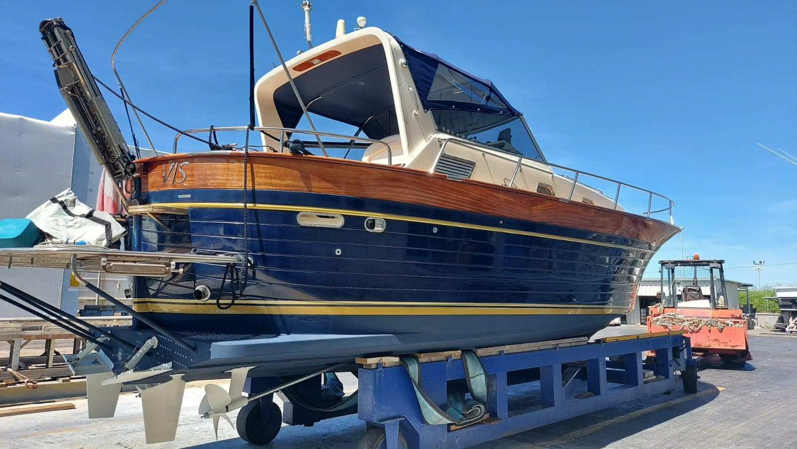 Apreamare 38 - Detail View 1 Apreamare 38 - Detail View 1