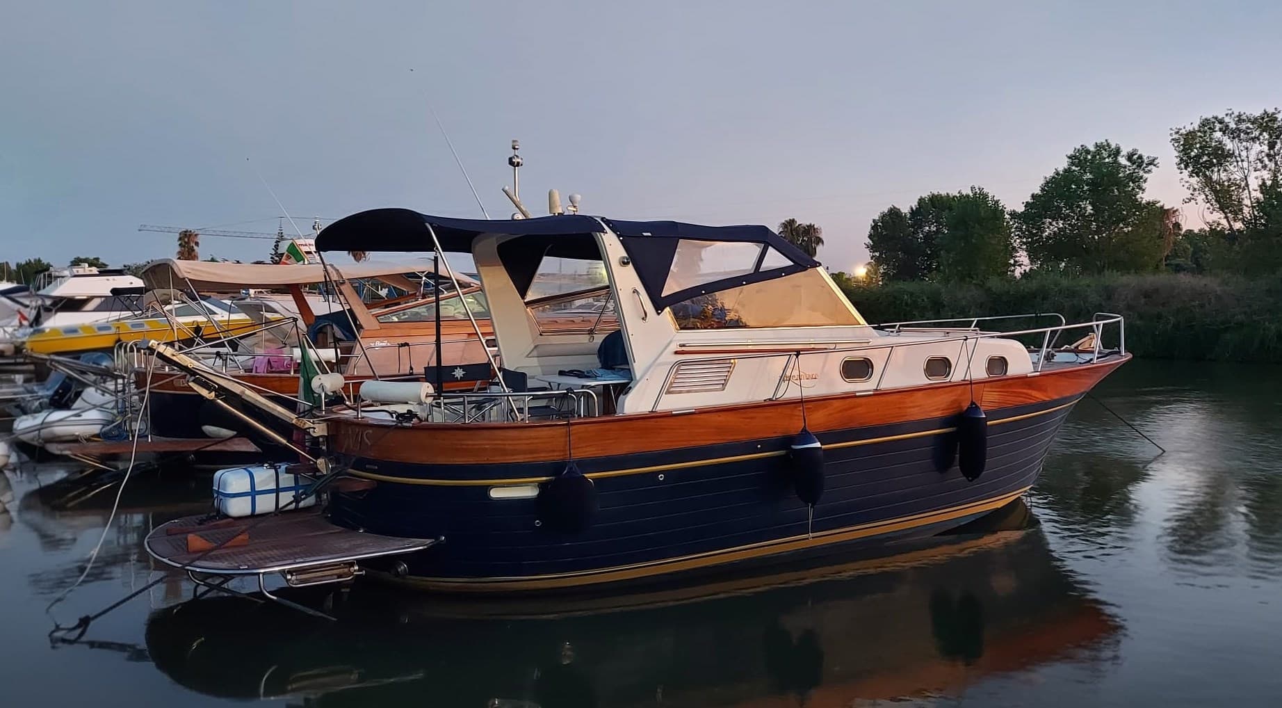 Apreamare 38 - Main View Apreamare 38 - Main View