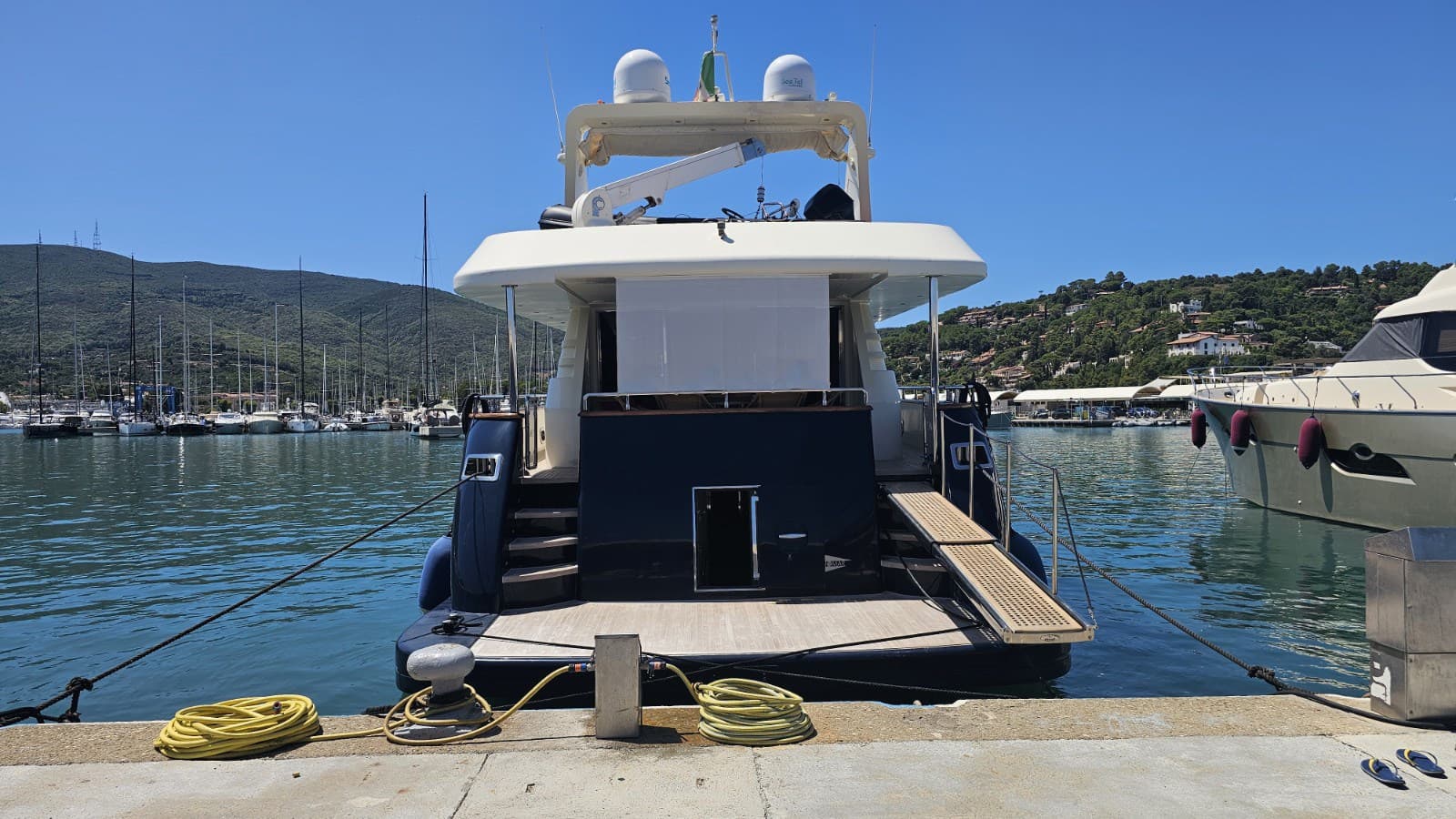 Tecnomar Nadara 26 - Detail View 1 Tecnomar Nadara 26 - Detail View 1