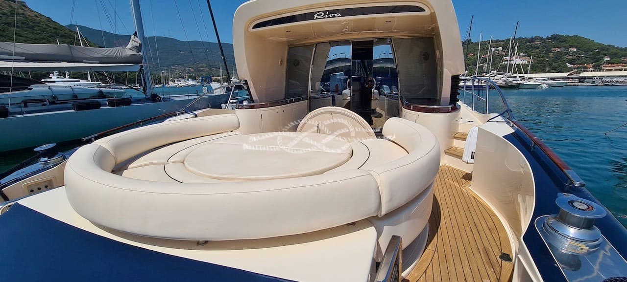 Riva 72 Splendida Charter used - detail 3