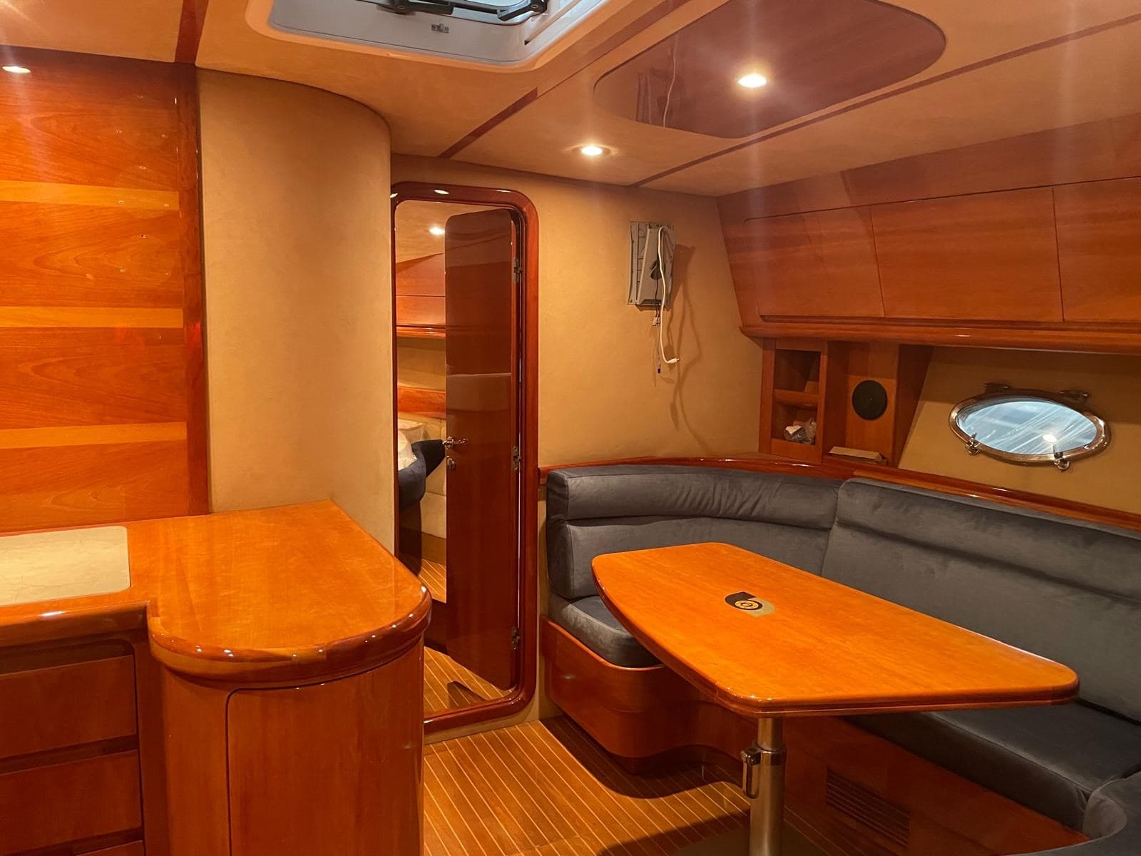 Abbate Bruno Primatist G 50 - Deck View Abbate Bruno Primatist G 50 - Deck View