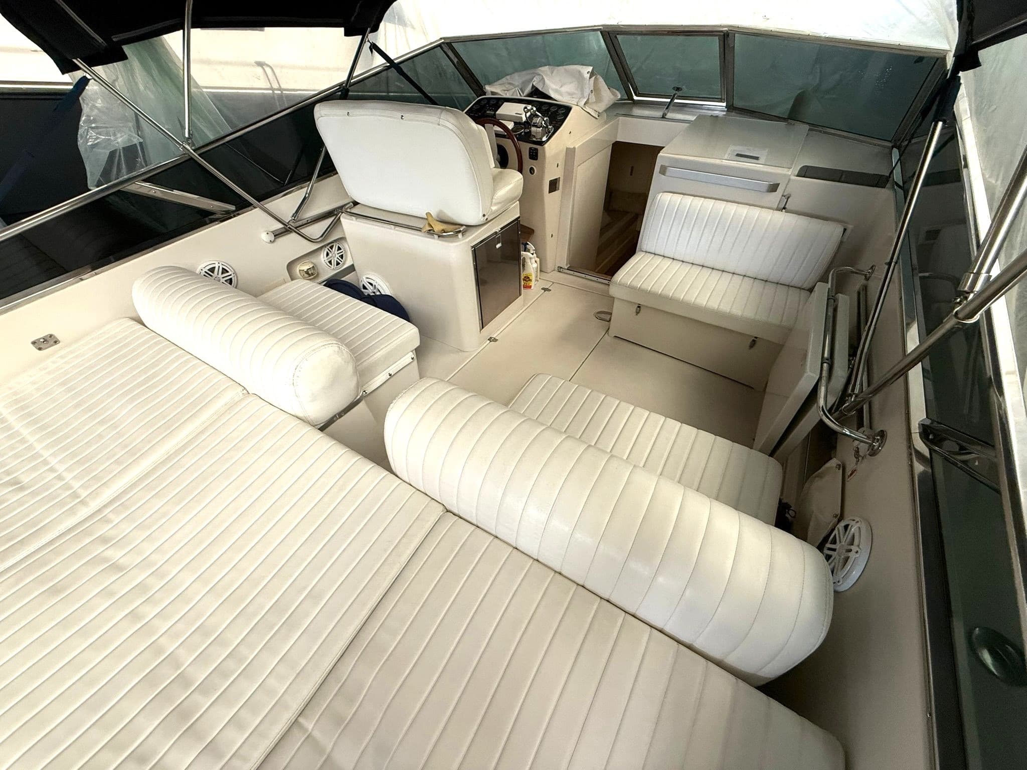 Cantieri Navali Di Roma Itama 38 - Detail View 1 Cantieri Navali Di Roma Itama 38 - Detail View 1