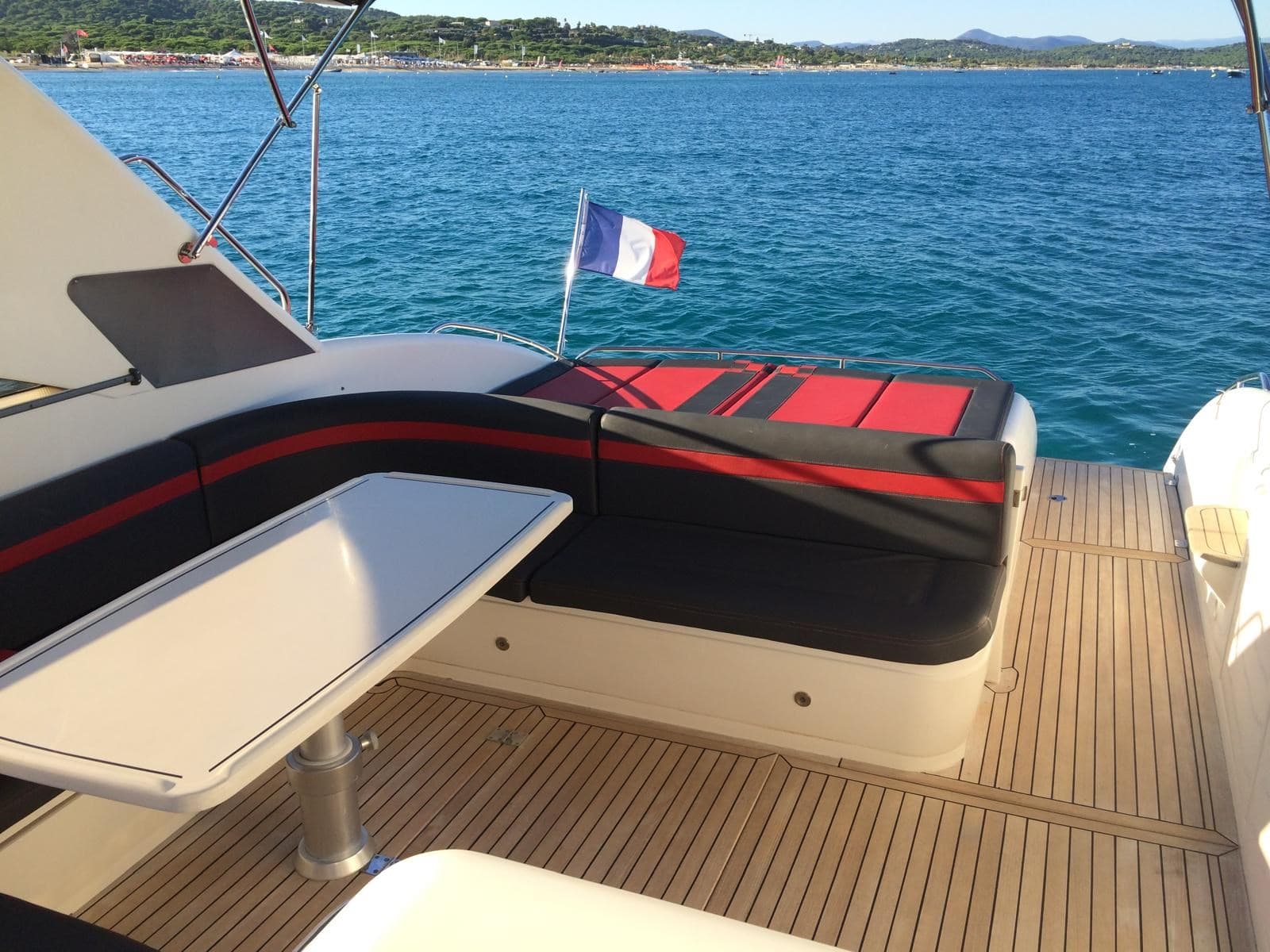 Princess Yachts V 52 - Interior View Princess Yachts V 52 - Interior View