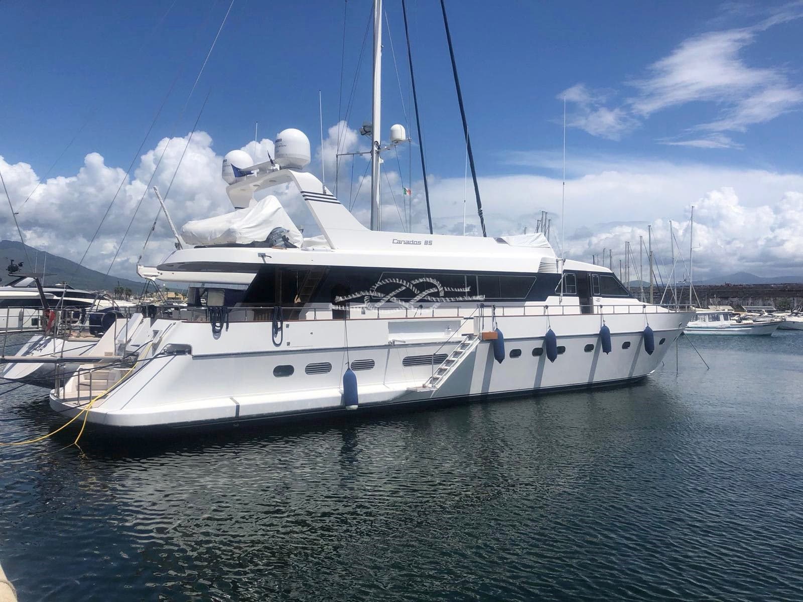 Canados Canados 85 - Main View Canados Canados 85 - Main View