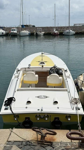 Magnum Marine 27 d'occasion - détail 3