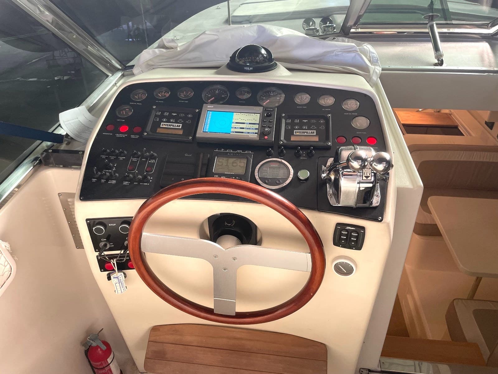 Cantieri Navali Di Roma Itama 38 - Interior View Cantieri Navali Di Roma Itama 38 - Interior View