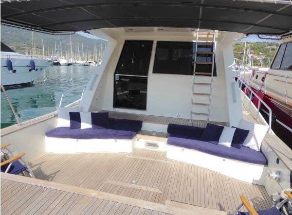 C.N. Tigullio Castagnola Fisherman 19 - Deck View C.N. Tigullio Castagnola Fisherman 19 - Deck View