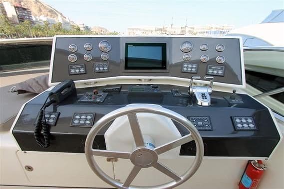 Canados 76 Charter usato - dettaglio 3