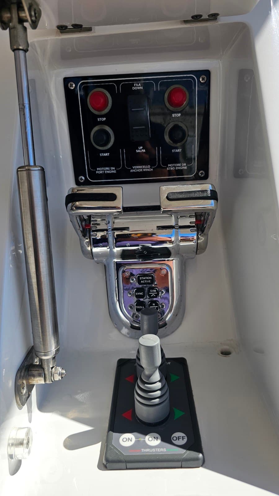 Alalunga 78 - Deck View Alalunga 78 - Deck View